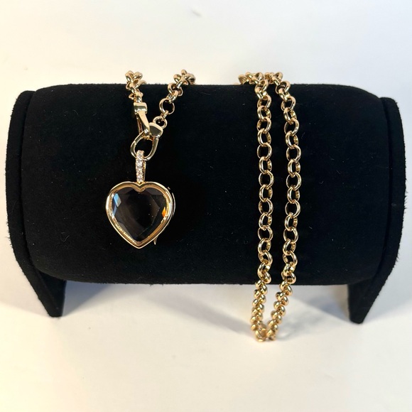 Heart-shaped glass locket (multiple available upon request) - Picture 4 of 7